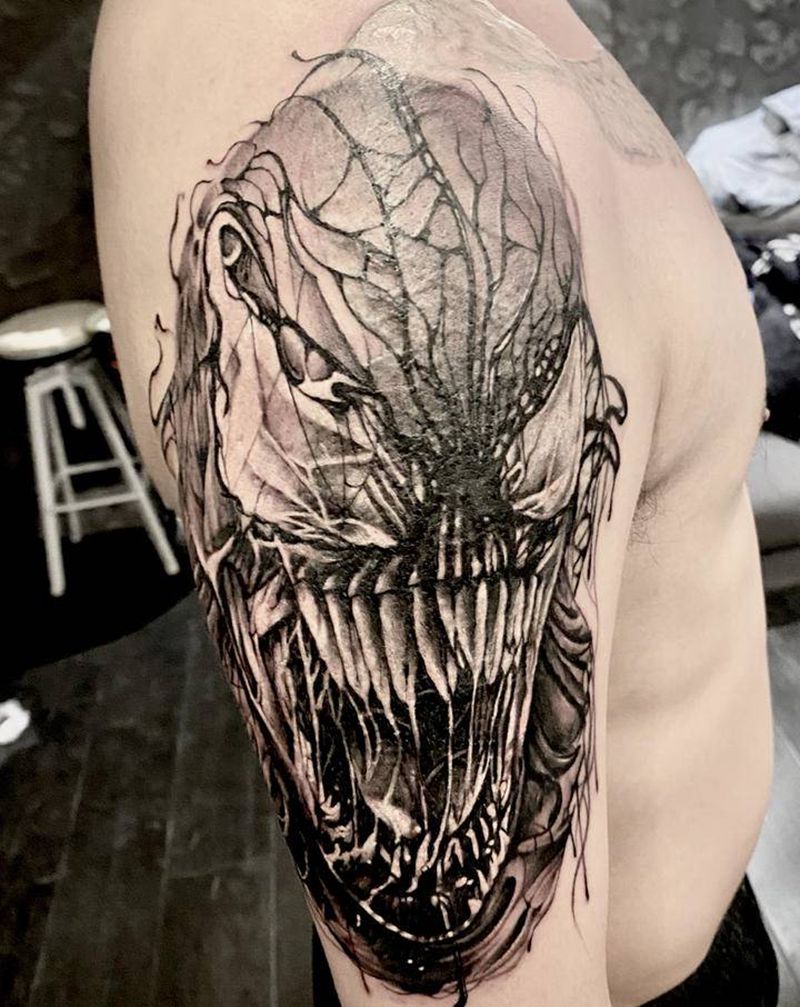 毒液遮盖纹身图片_手臂欧美写实水墨毒液暗黑遮盖纹身图案