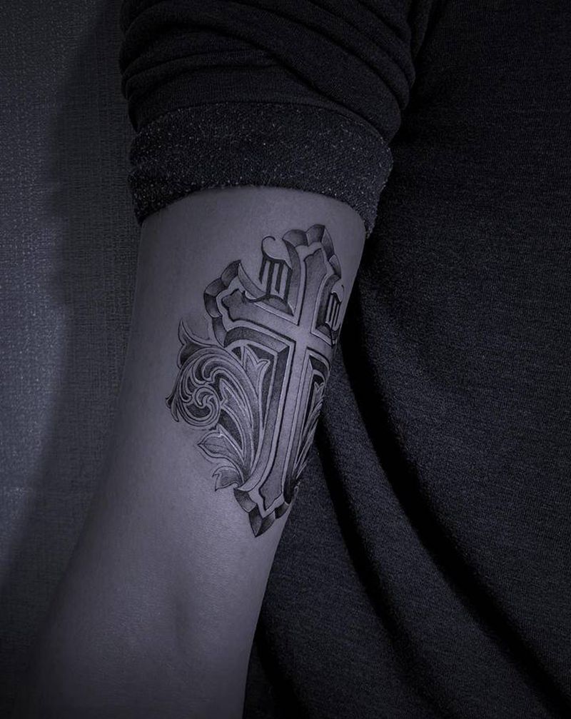 十字架纹身图片_新传统纹身图案