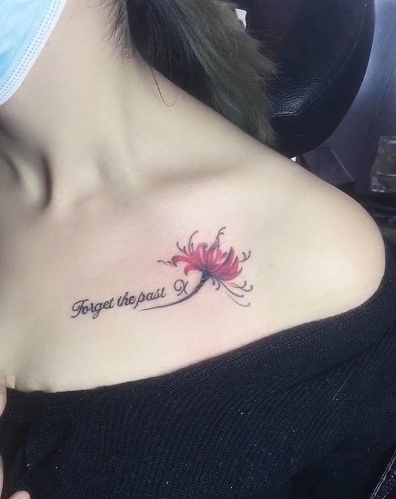 彼岸纹身图片_胸部水彩纹身图案