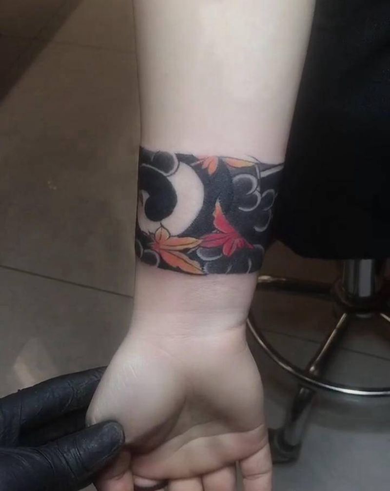 传统臂环纹身图片_手臂老传统纹身图案