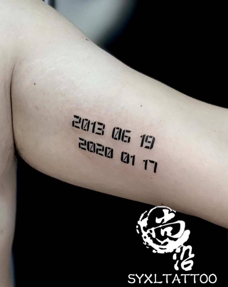 直排数字纹身图片_手臂花体字图腾纹身图案