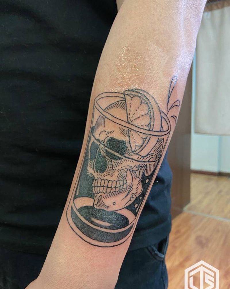 一杯解千愁by～Jean纹身图片_手臂Old School纹身图案