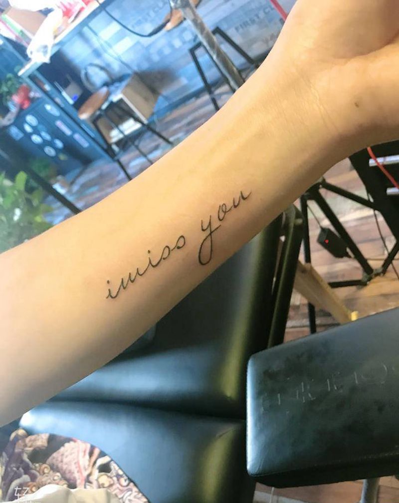 英文纹身图片_手臂花体字纹身图案