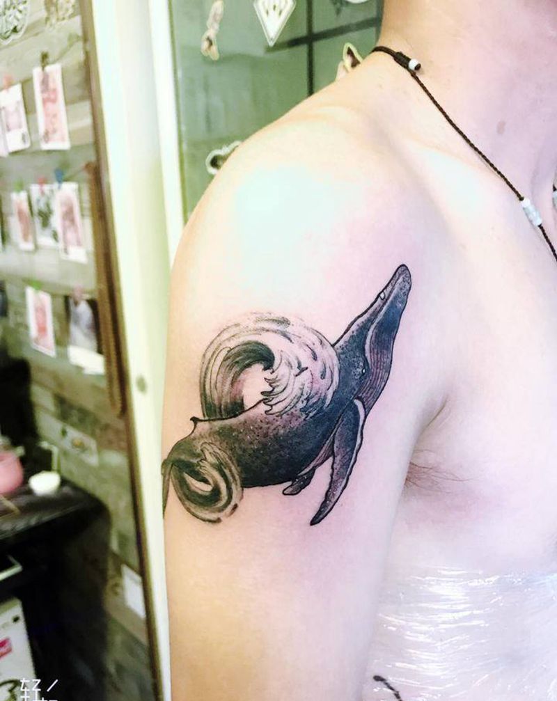 鲸纹身图片_手臂新传统点刺纹身图案