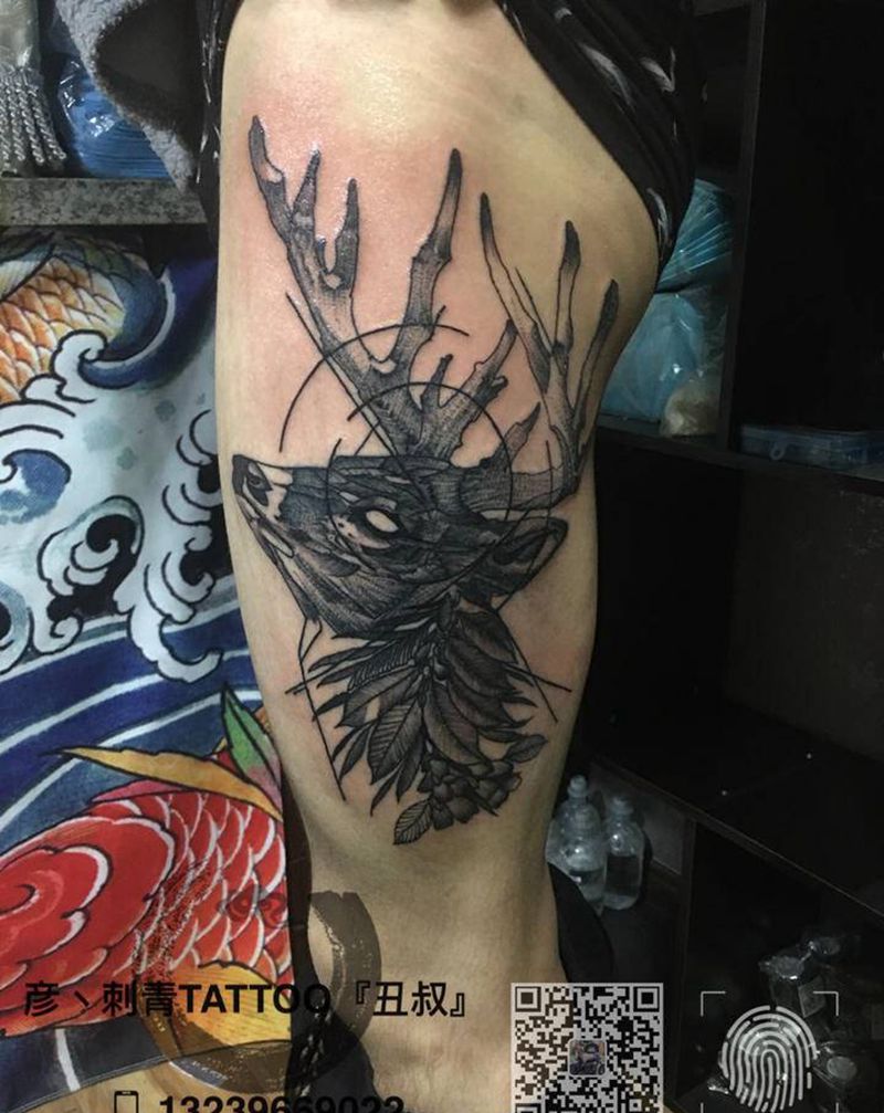 几何鹿头纹身图片_腿部几何纹身图案