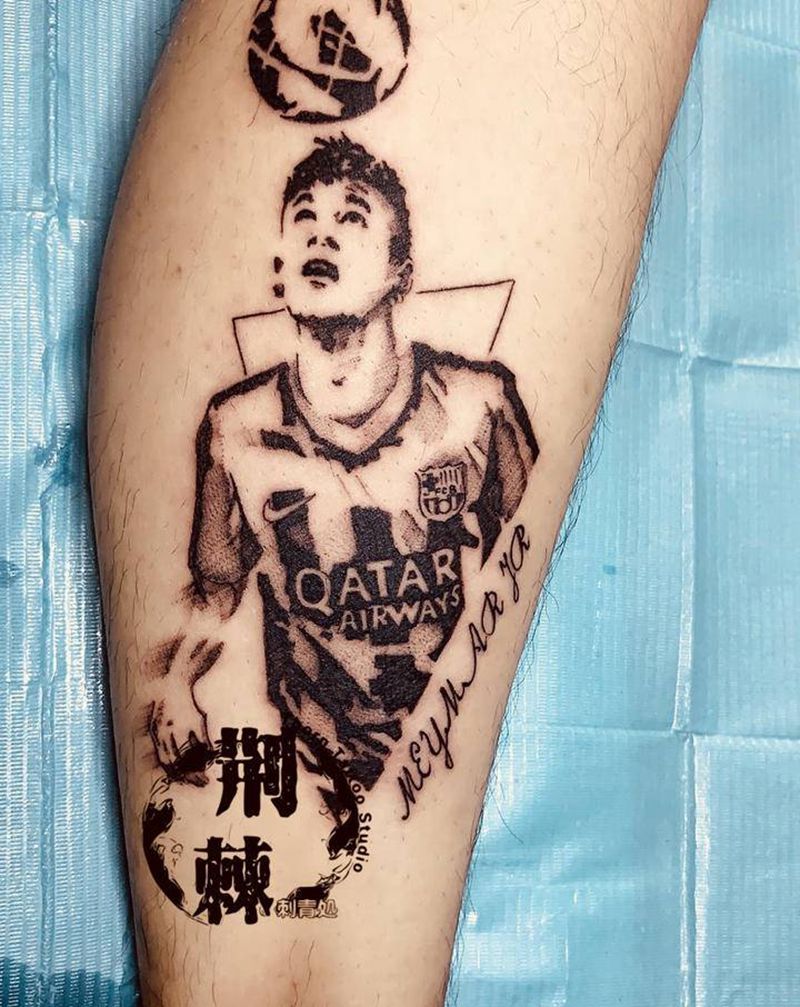 内马尔纹身图片_腿部纹身图案