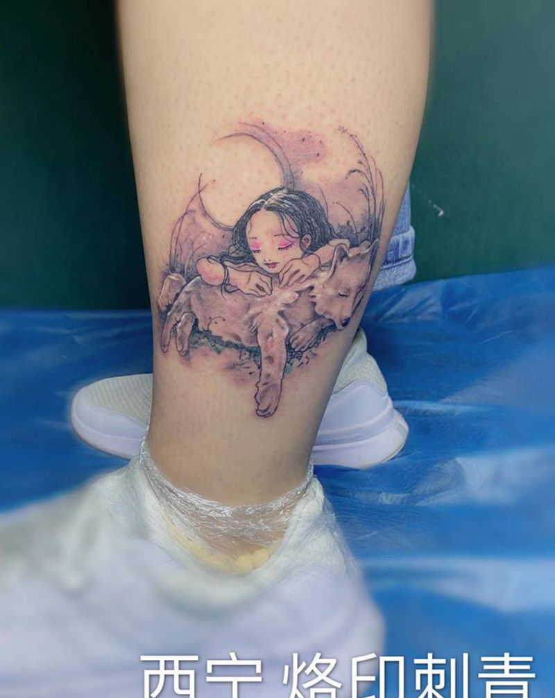 小妞纹身图片_腿部纹身图案