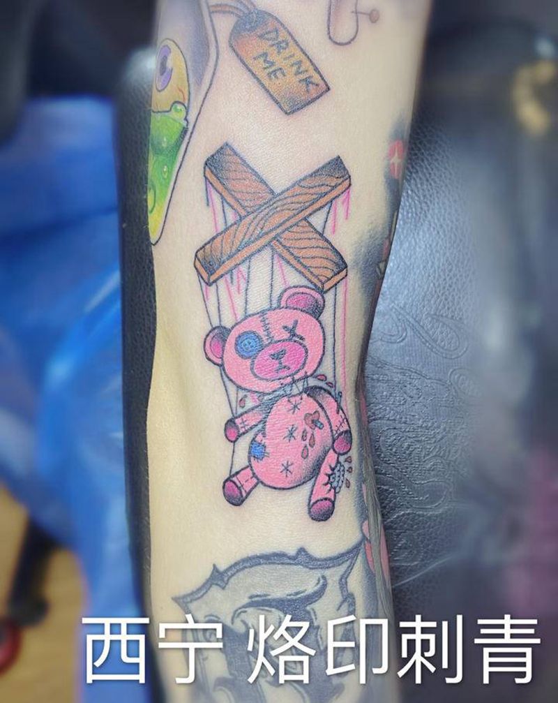 暗黑 小熊纹身图片_New School纹身图案