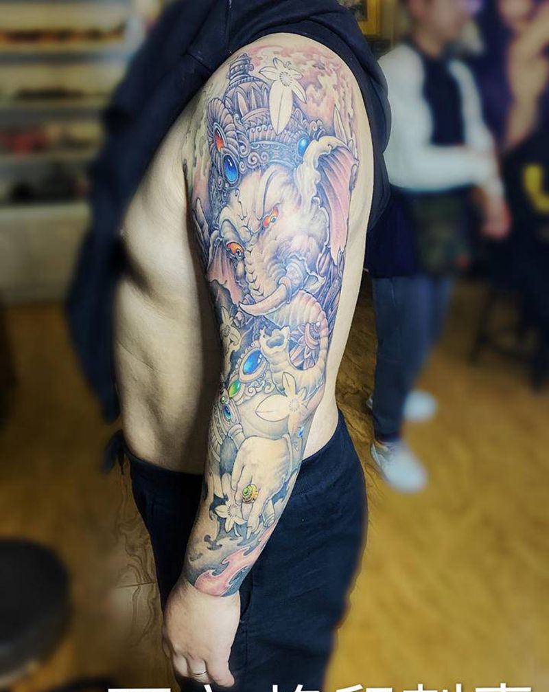 象神纹身图片_手臂新传统纹身图案