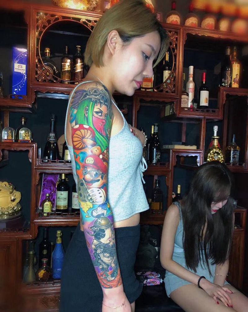 动漫马里奥大叔纹身图片_手臂纹身图案