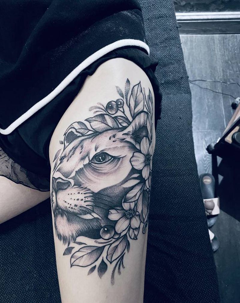 自我的守护纹身图片_腿部臀部点刺纹身图案