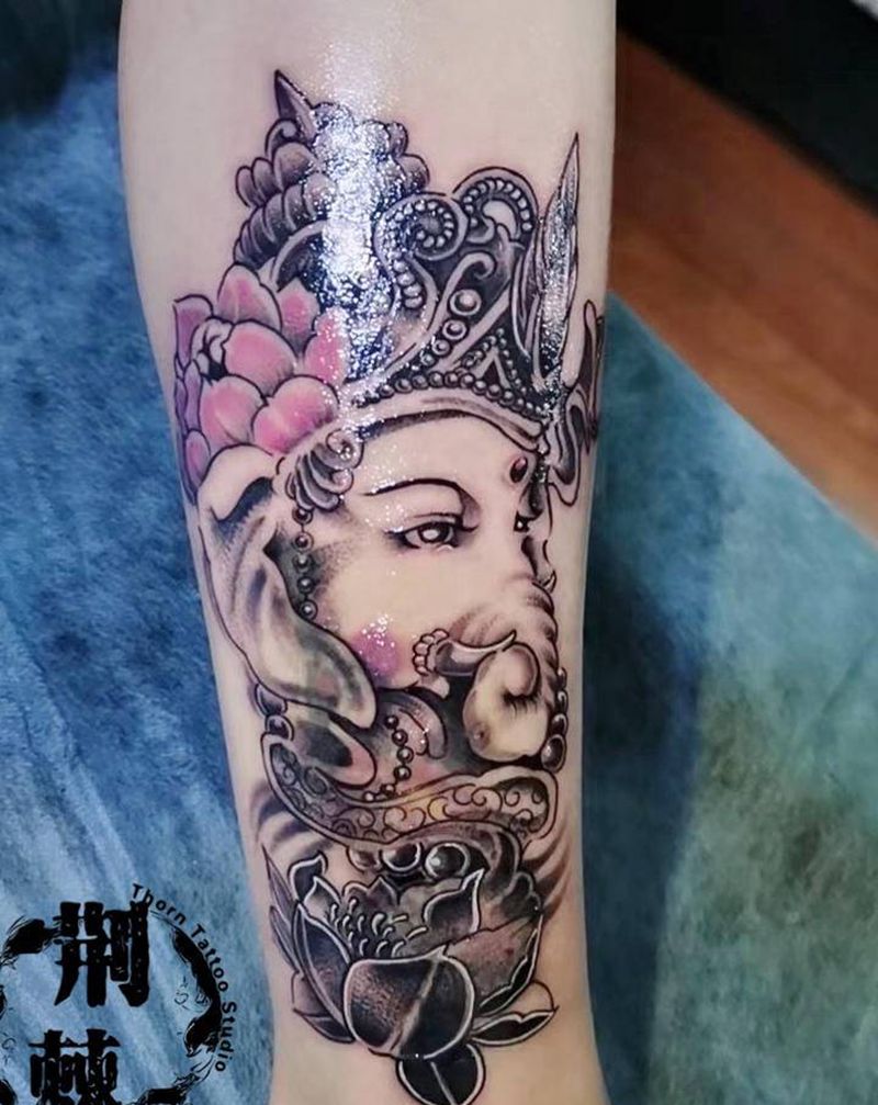 象神遮盖纹身图片_腿部新传统纹身图案