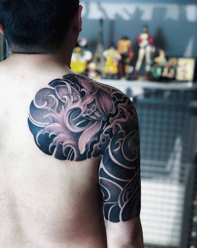 日式背甲纹身图片_背部手臂老传统纹身图案