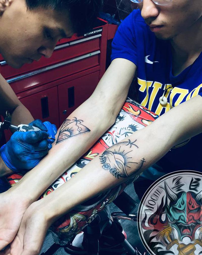 点刺纹身图片_手臂点刺点刺小清新纹身图案