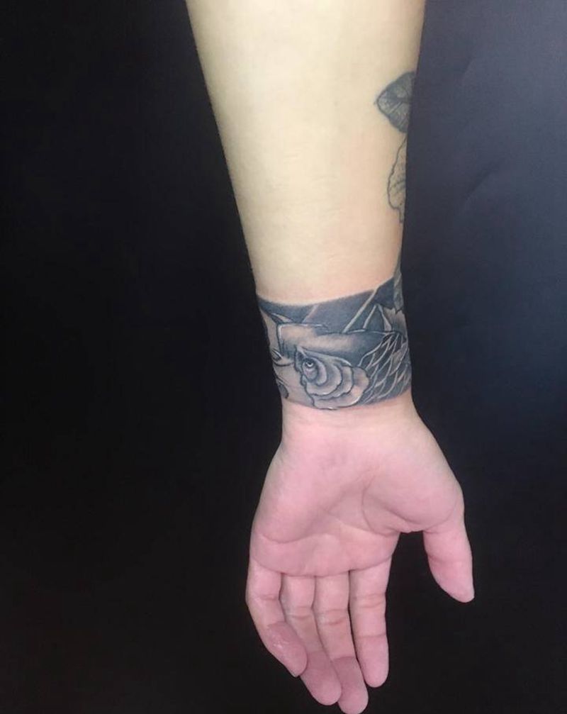 臂环纹身图片_手臂新传统纹身图案