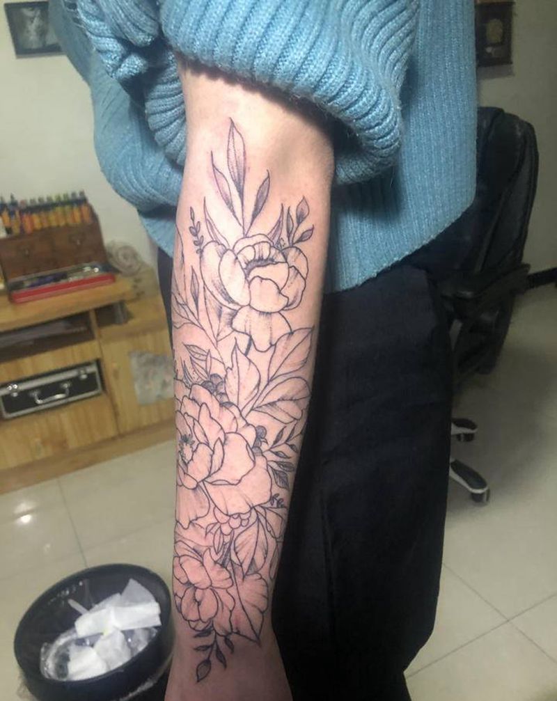 小臂素花纹身图片_手臂素花纹身图案