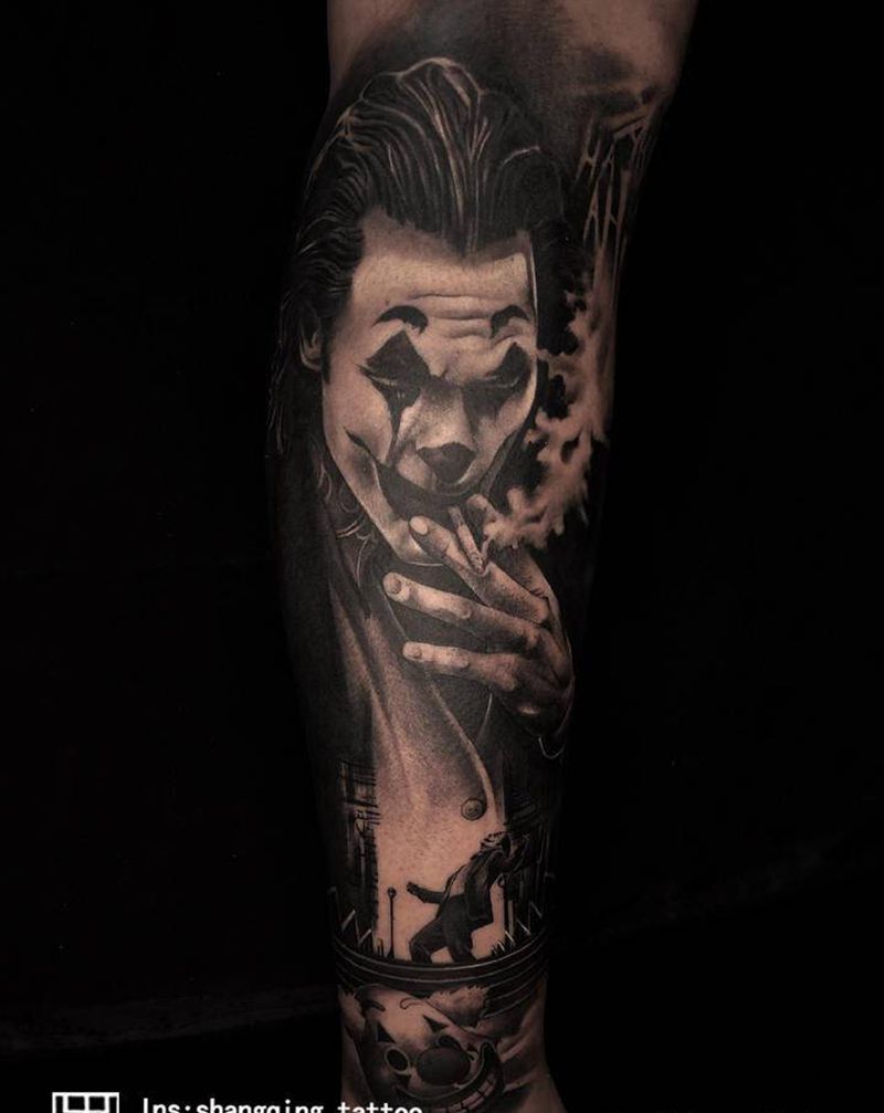 小丑纹身图片_手臂腿部欧美写实纹身图案