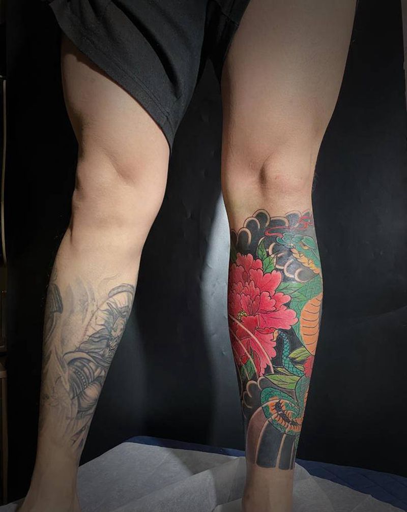 大蛇纹身图片_腿部老传统纹身图案