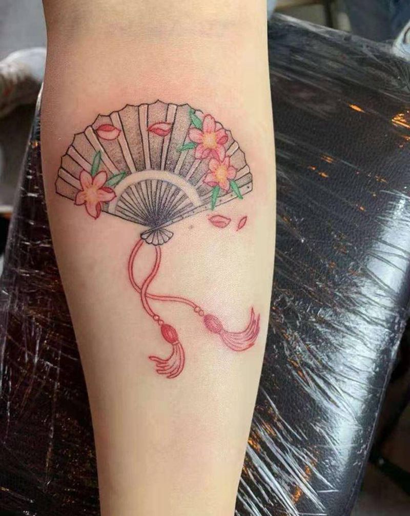 中国风扇子纹身图片_手臂纹身图案