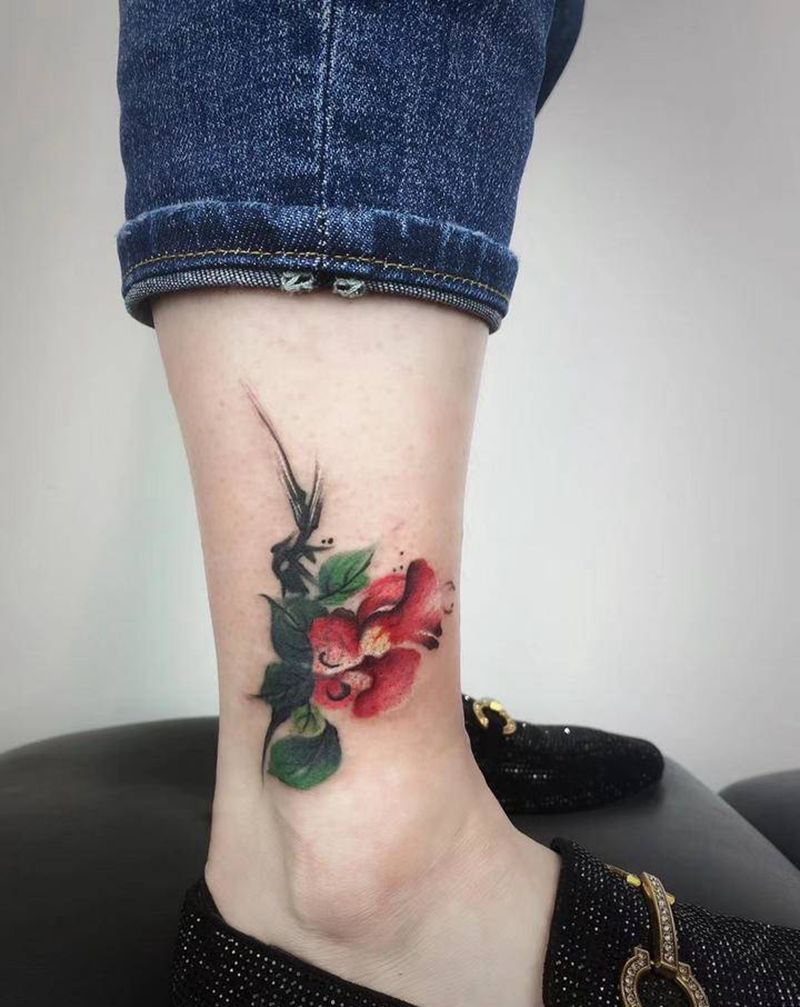 花纹身图片_腿部纹身图案