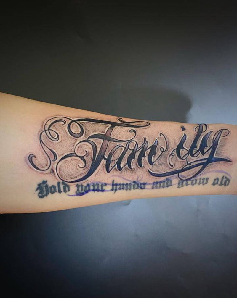花体纹身图片_手臂纹身图案
