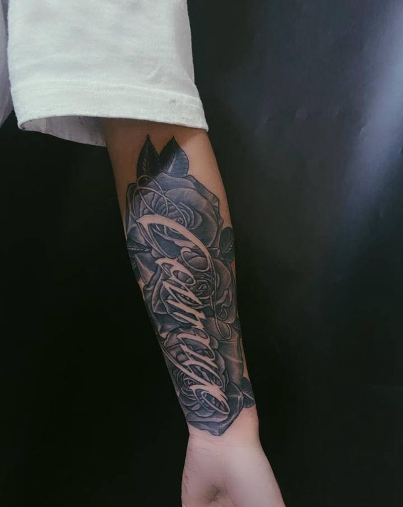 花体纹身图片_手臂纹身图案