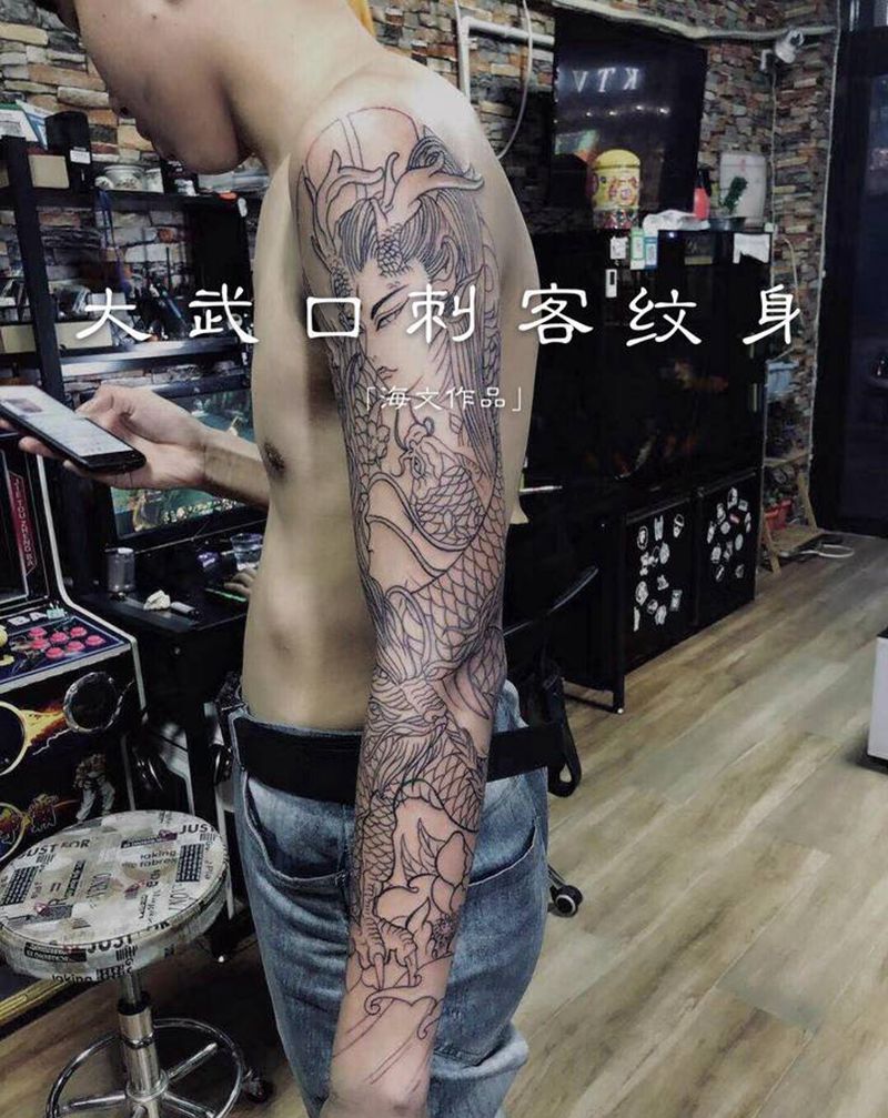 龙女花臂纹身图片_手臂纹身图案
