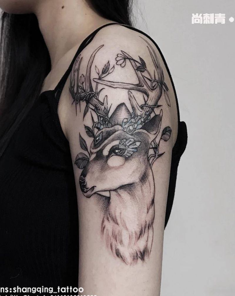 鹿纹身图片_手臂几何鹿纹身图案