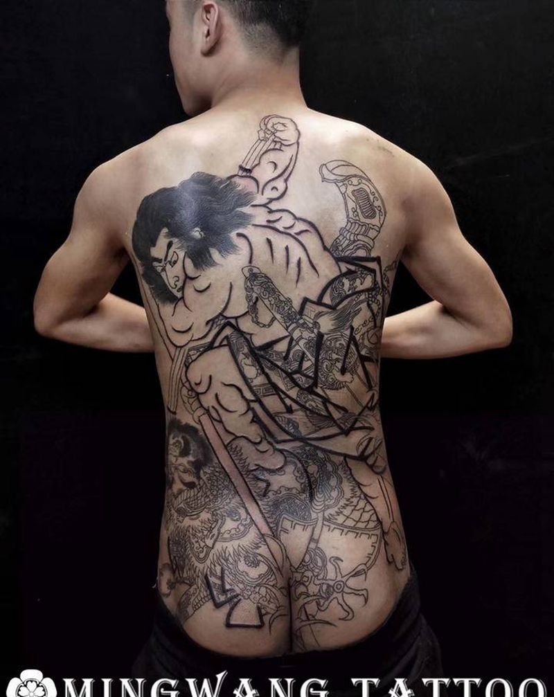 满背九纹龙史进纹身图片_背部老传统史进纹身图案