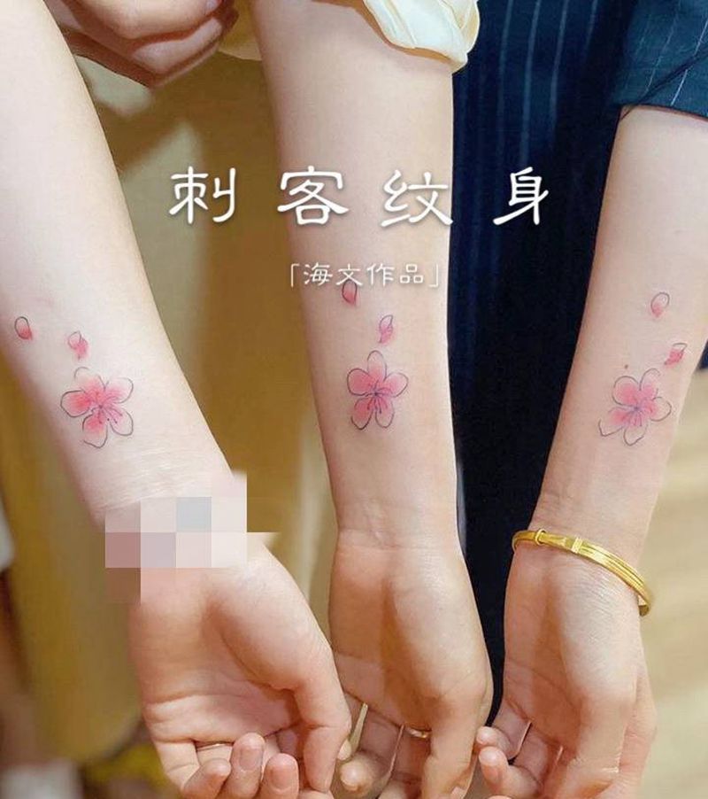 樱花纹身图片_手臂纹身图案