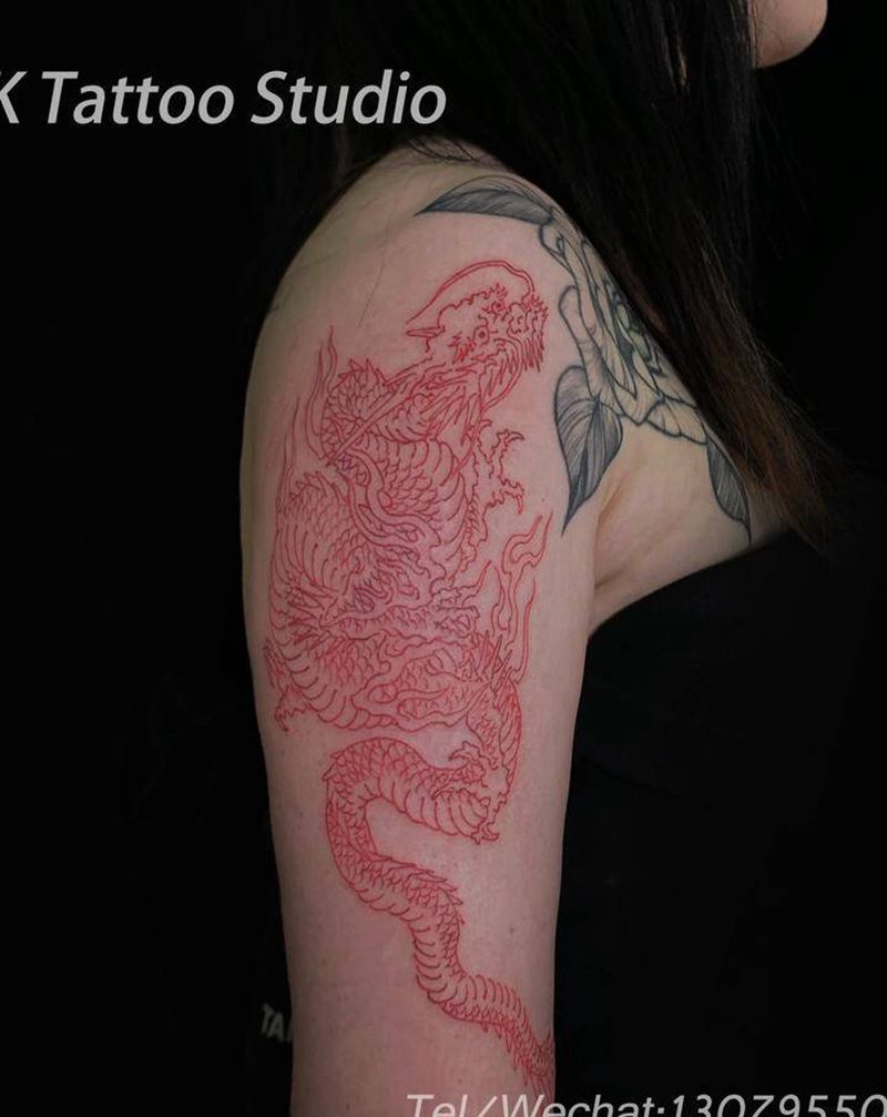 小红龙纹身图片_手臂纹身图案