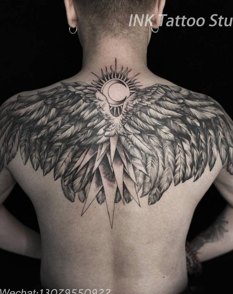 翅膀纹身图片_背部纹身图案