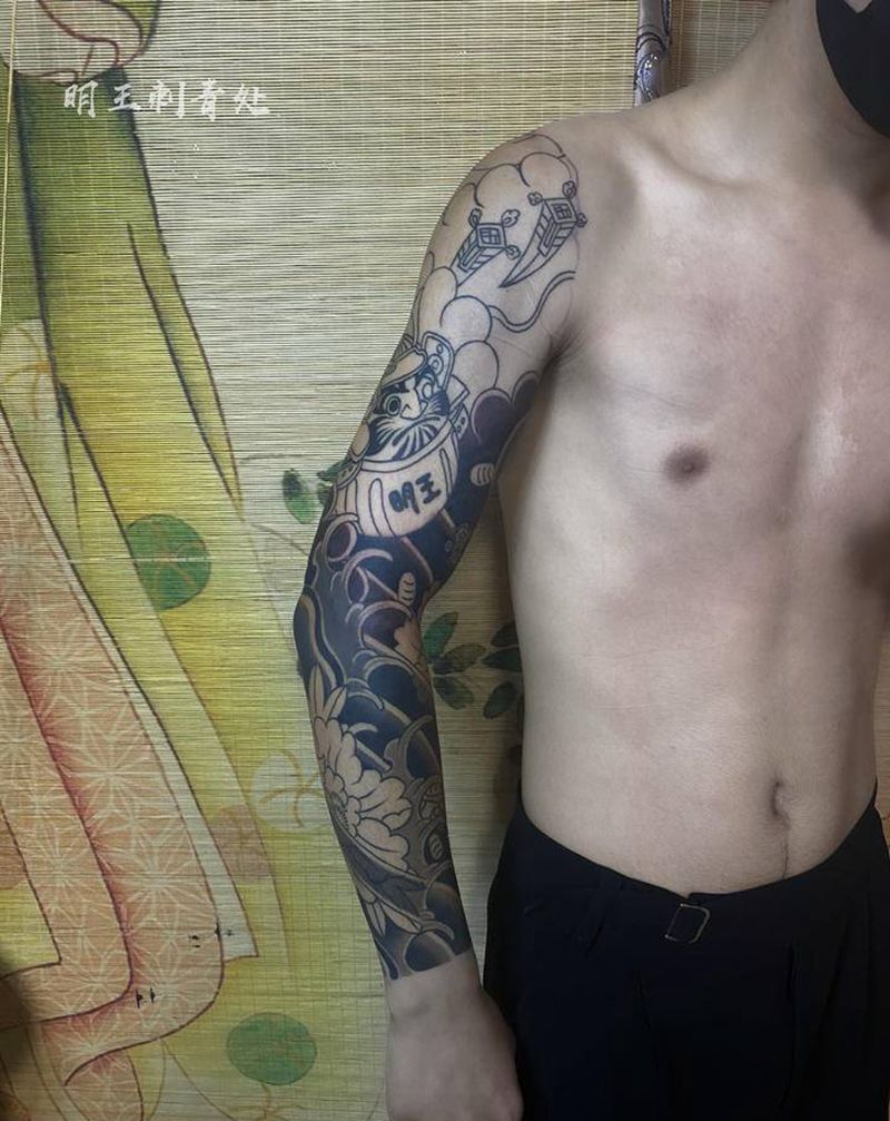 花臂进度纹身图片_手臂老传统纹身图案