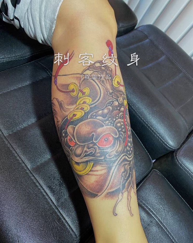 金蟾纹身图片_腿部纹身图案