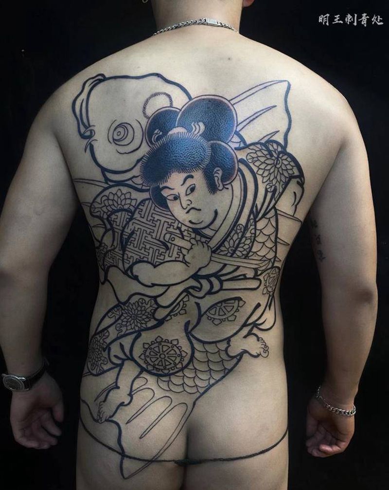 鬼若丸治鲤满背割纹身图片_背部老传统纹身图案