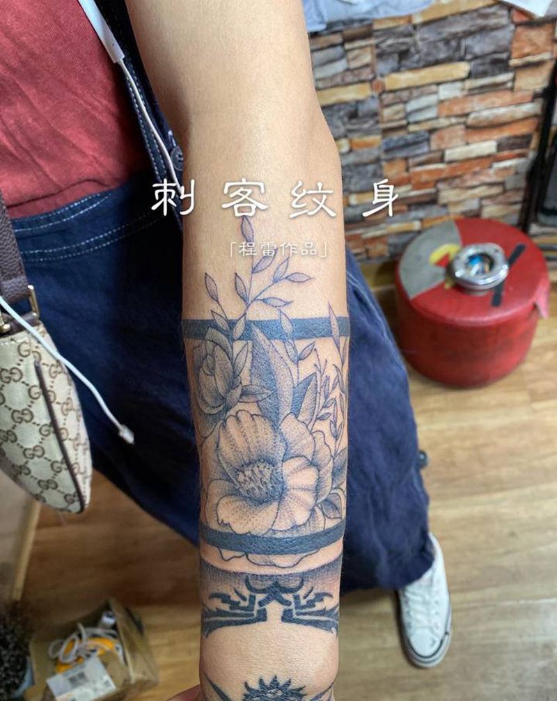 臂环纹身图片_手臂纹身图案