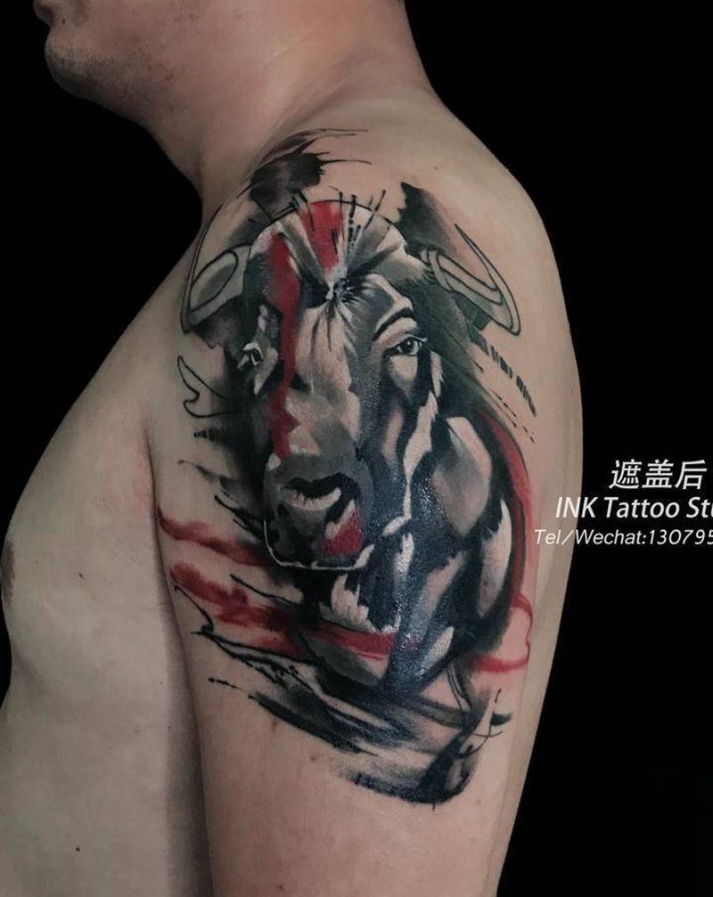 遮盖纹身图片_手臂水彩几何纹身图案