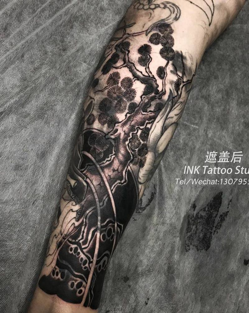 遮盖未完成纹身图片_腿部老传统纹身图案