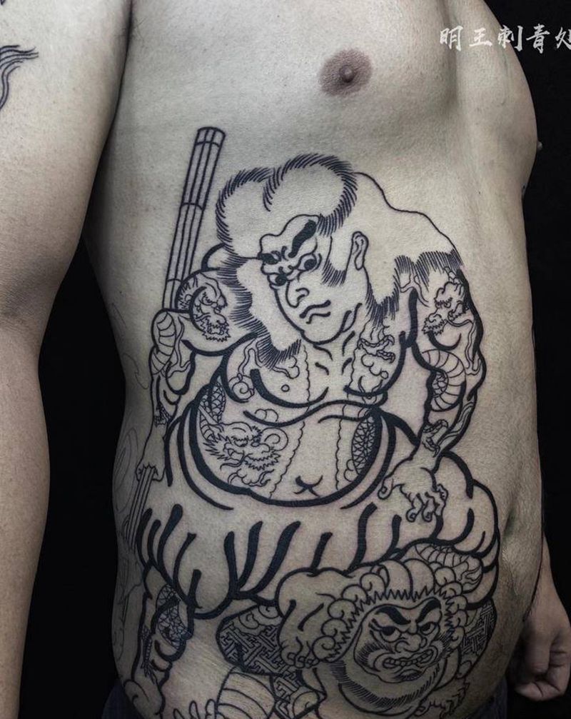 开衫九纹龙史进纹身图片_腰部老传统纹身图案