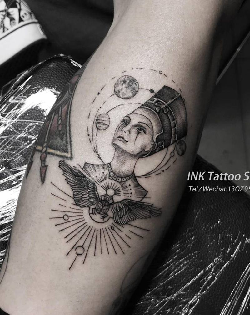 法老王纹身图片_手臂点刺几何纹身图案