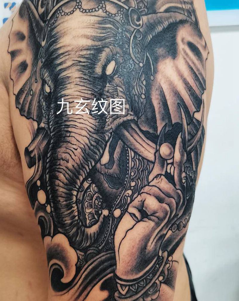 象神耗时九小时纹身图片_手臂新传统纹身图案