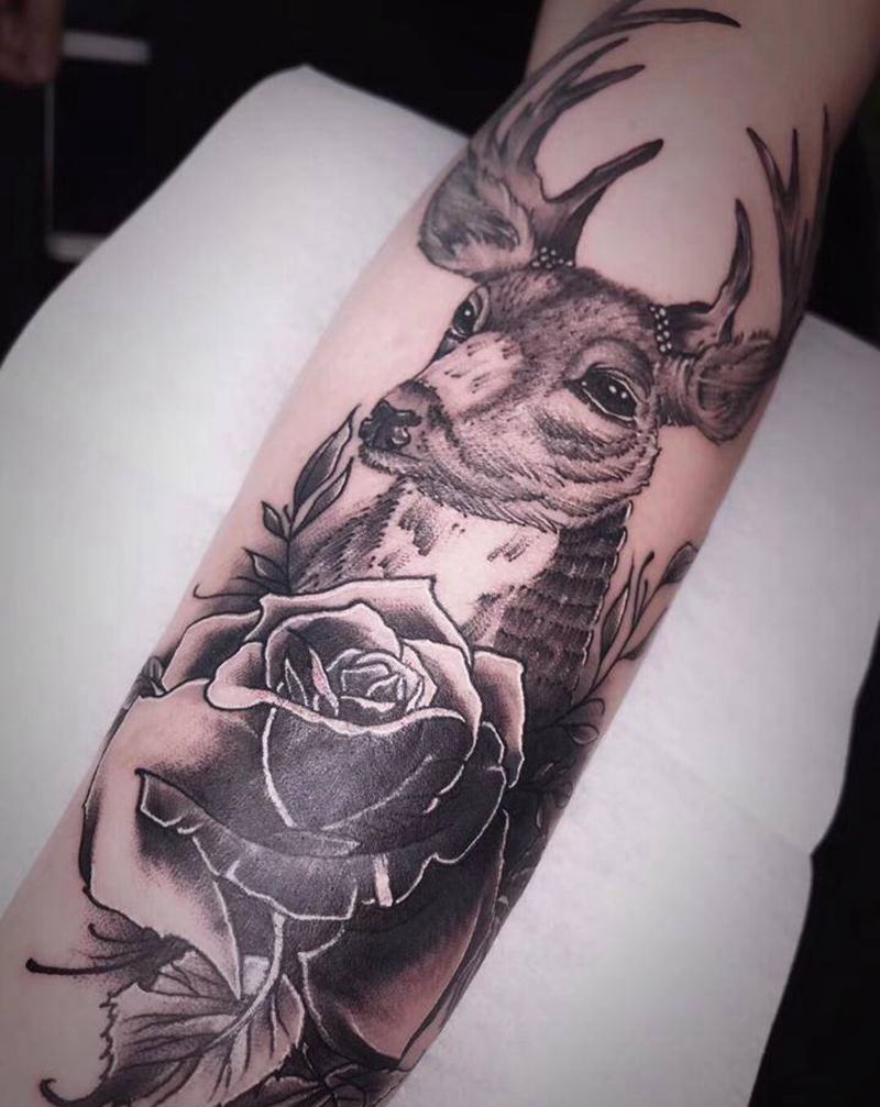 鹿纹身图片_手臂点刺几何动物纹身图案