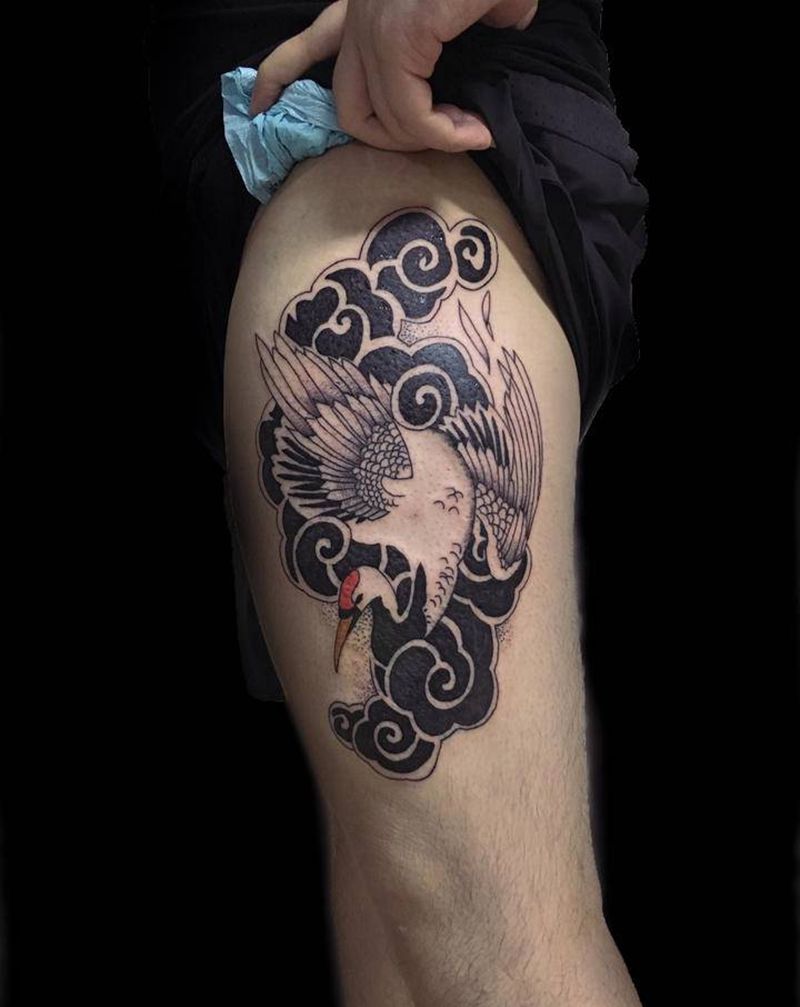 仙鹤纹身图片_腿部老传统新传统仙鹤传统祥云纹身图案