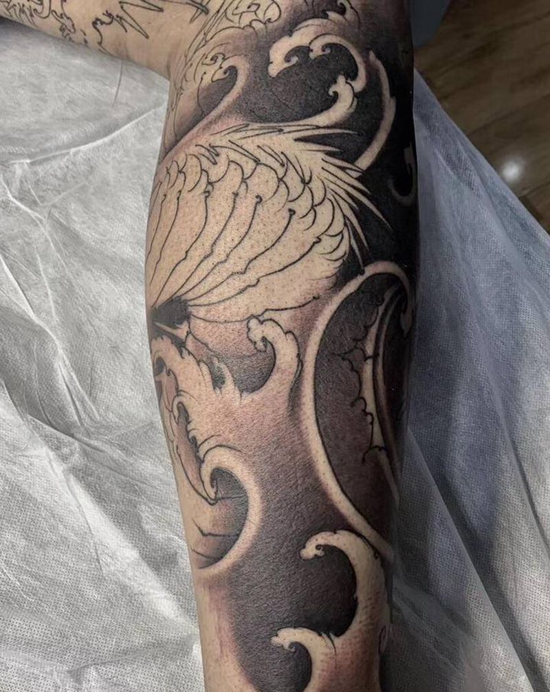 浪腿待续纹身图片_腿部新传统老传统花腿浪花黑灰纹身图案