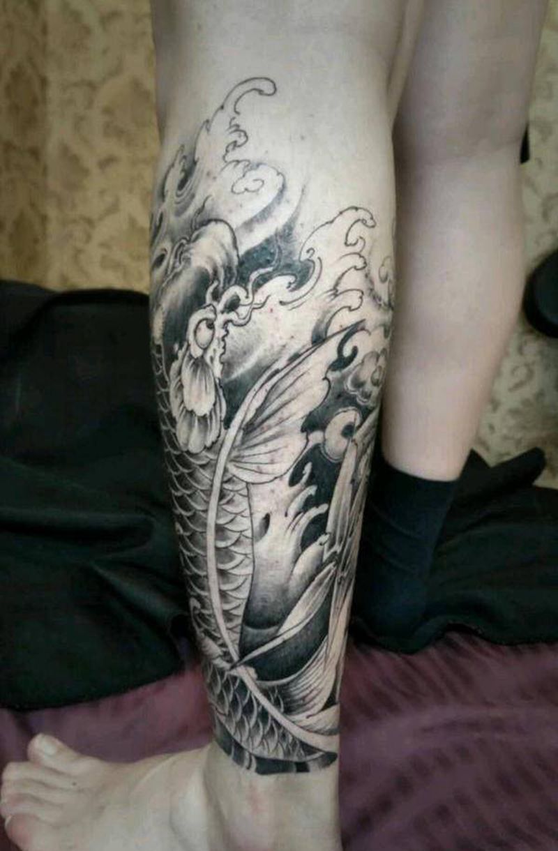 包小腿纹身图片_腿部新传统老传统鱼艺妓浪纹身图案