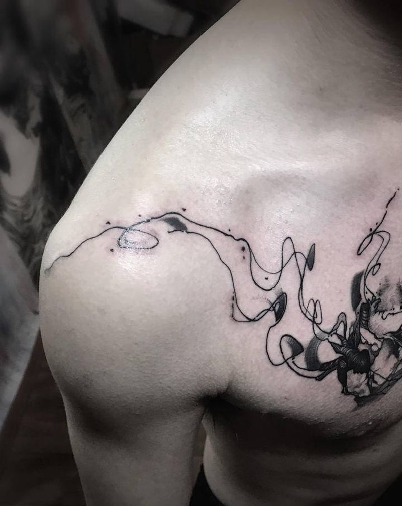 心脏纹身图片_胸部纹身图案