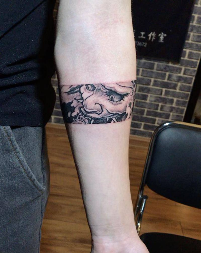 臂环纹身图片_手臂新传统纹身图案