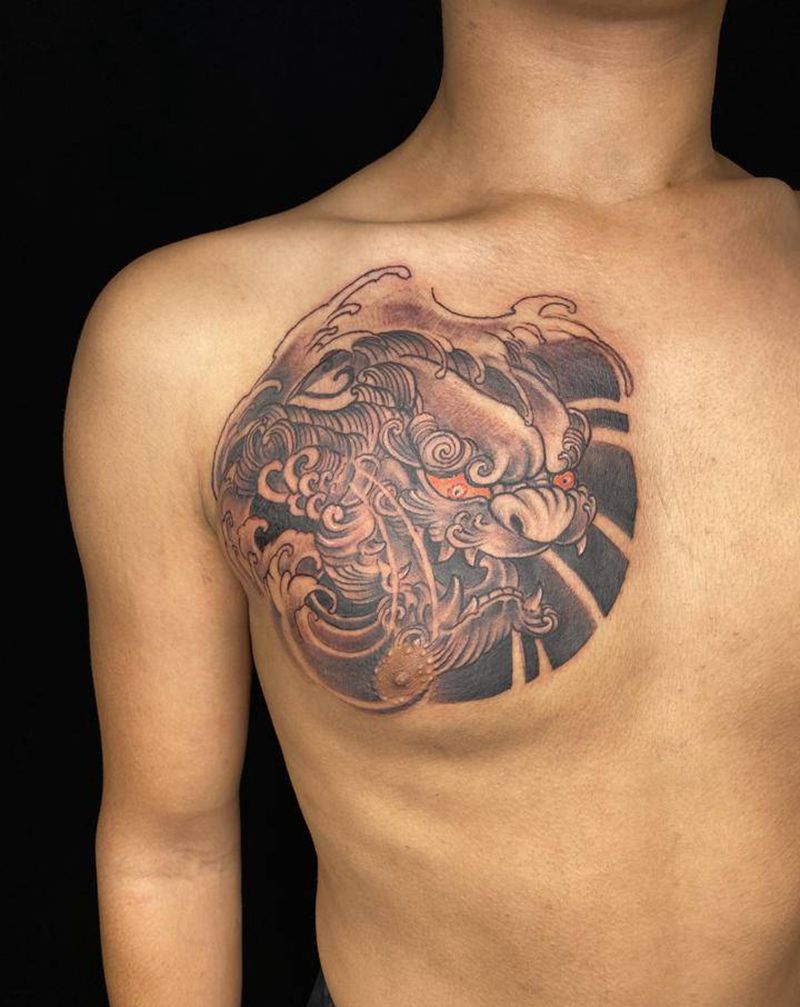 胸口大狮子纹身图片_胸部纹身图案