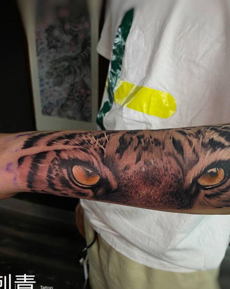 大老虎纹身图片_手臂欧美写实纹身图案