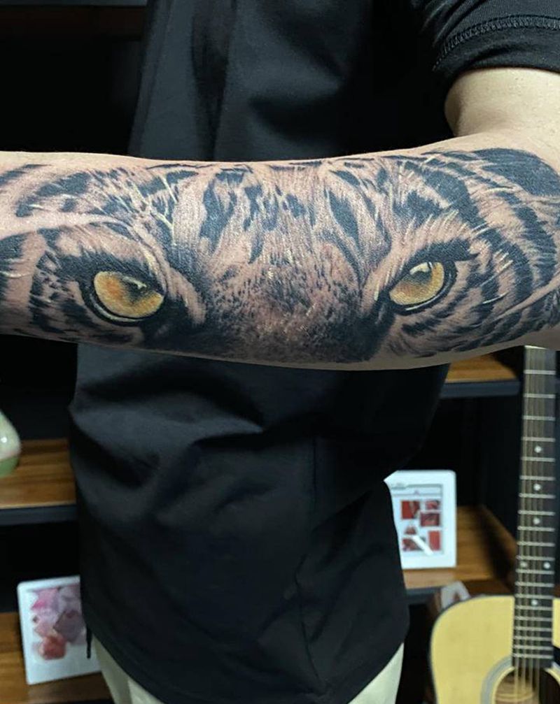 虎纹身图片_手臂欧美写实纹身图案